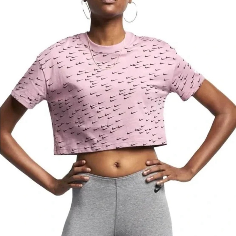 Nike NSW Essential AOP Swoosh Crop